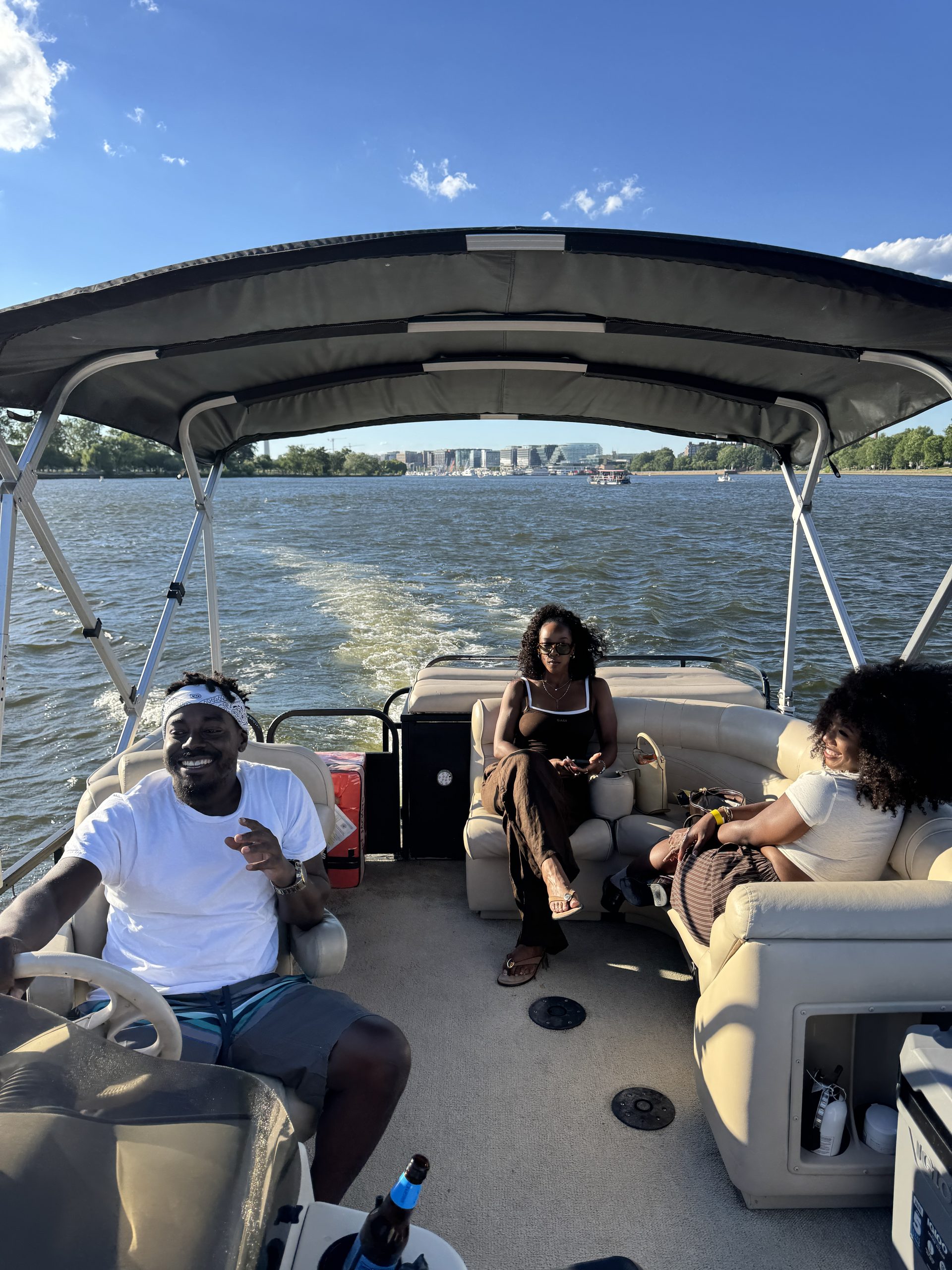 Have Yachts Club charter